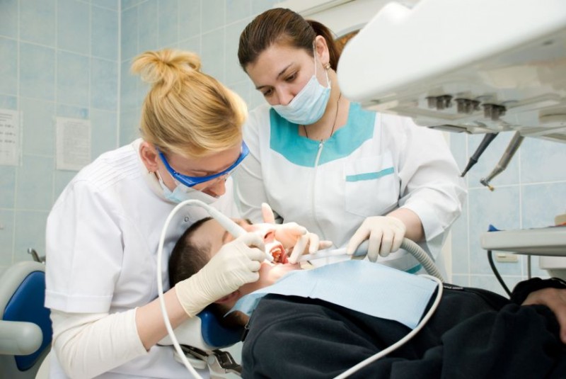 How to Research a Dentist in Pewaukee WI